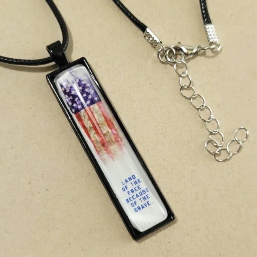 LAND OF THE FREE Vertical Pendant Necklace - Picture 4 of 9